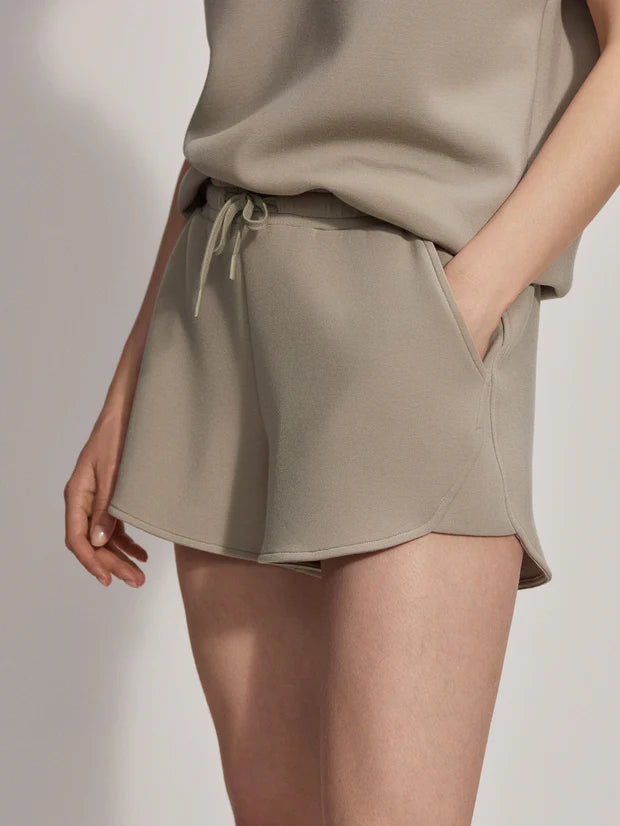 Margot Low Rise Short 3" in Abbey Stone