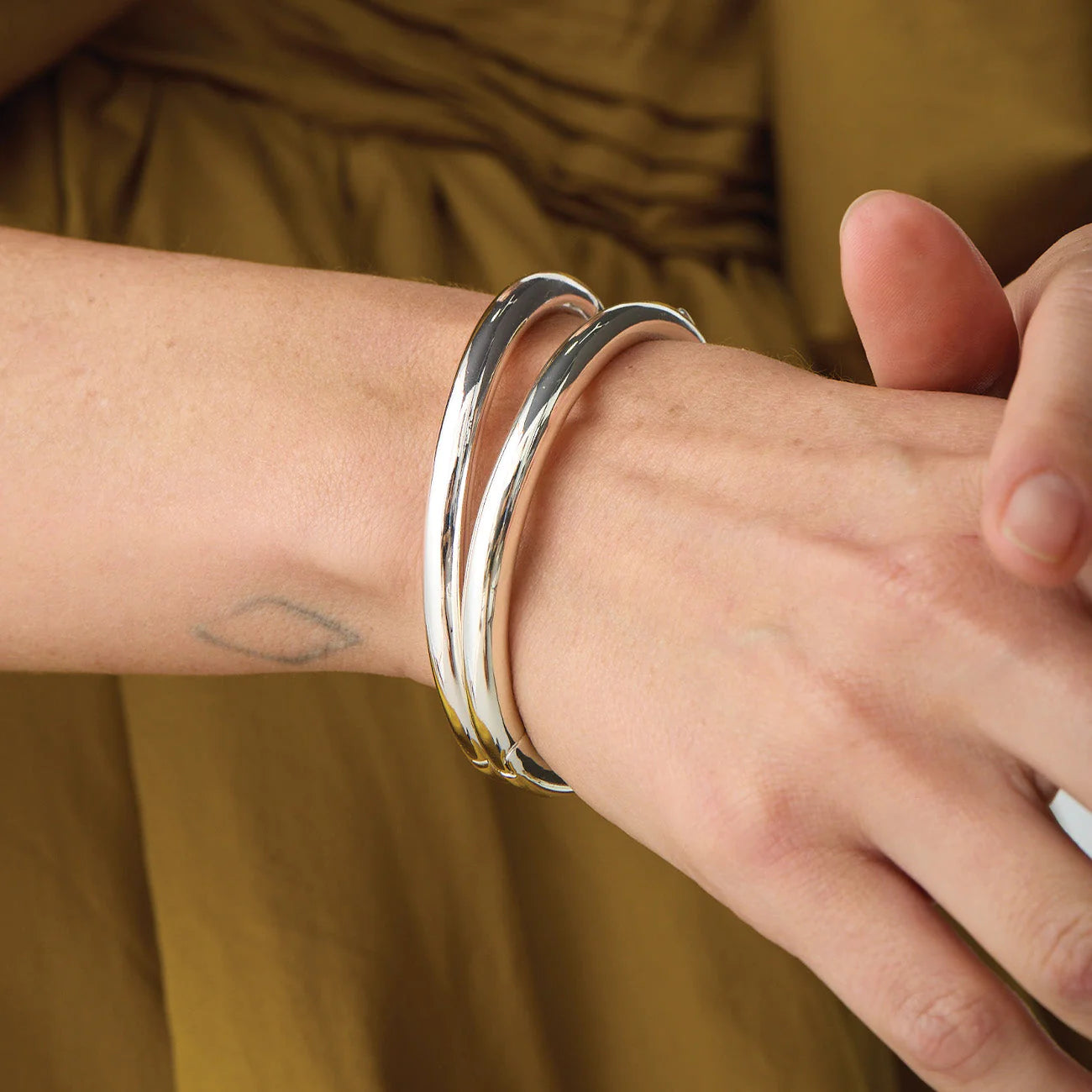 Gia Bangle | Silver