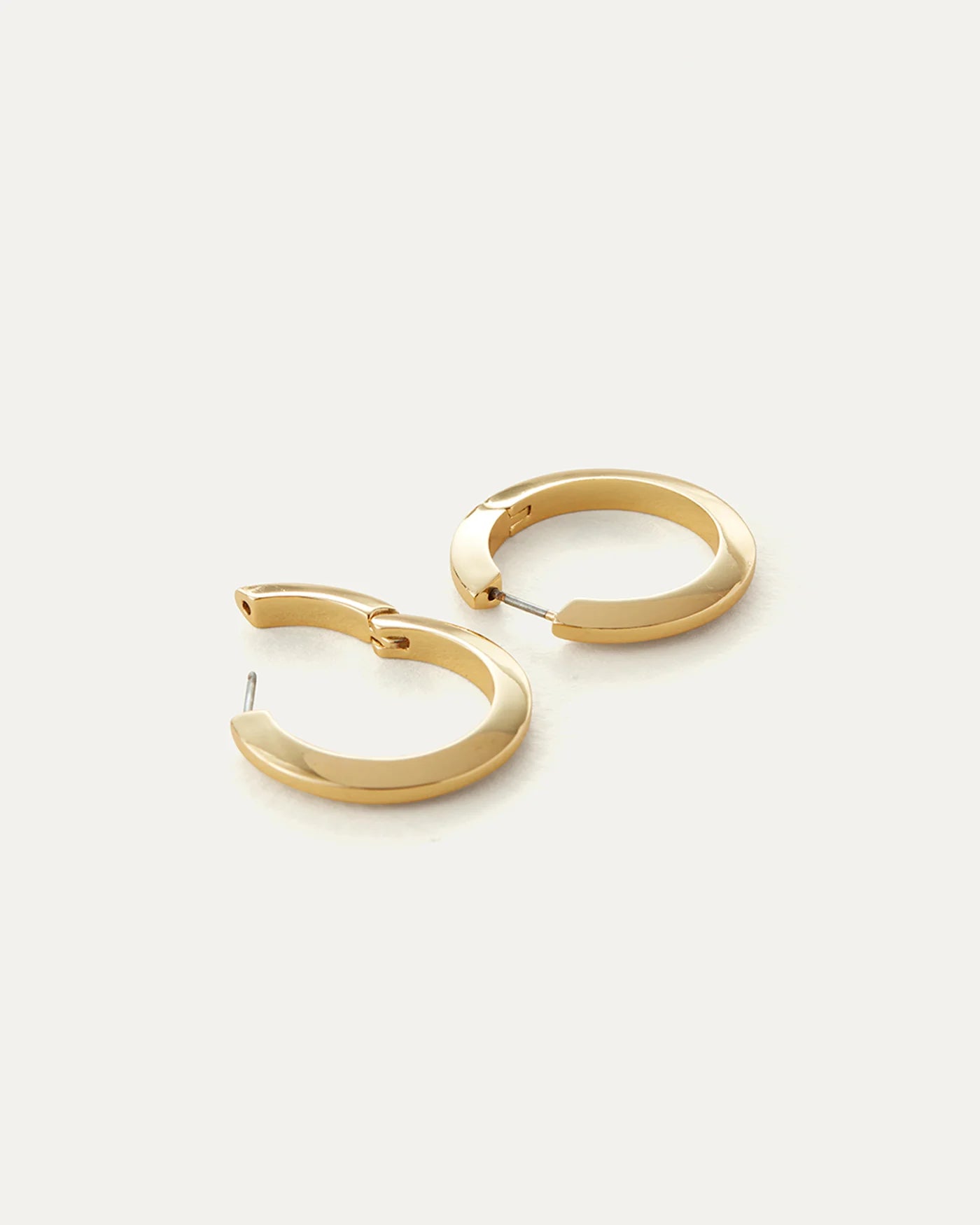 Toni Hinged Hoop Earrings in Gold