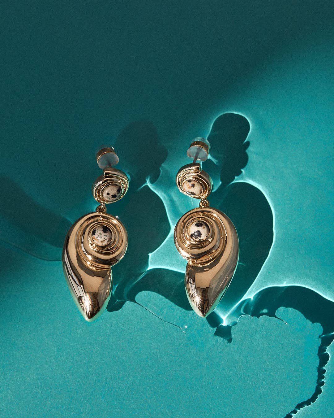 The Palma Shell Statement Earrings