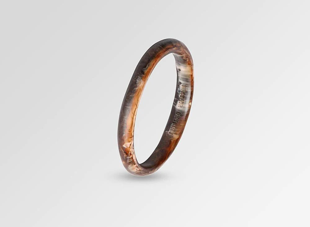 Classic Wishbone Bangle in Light Horn