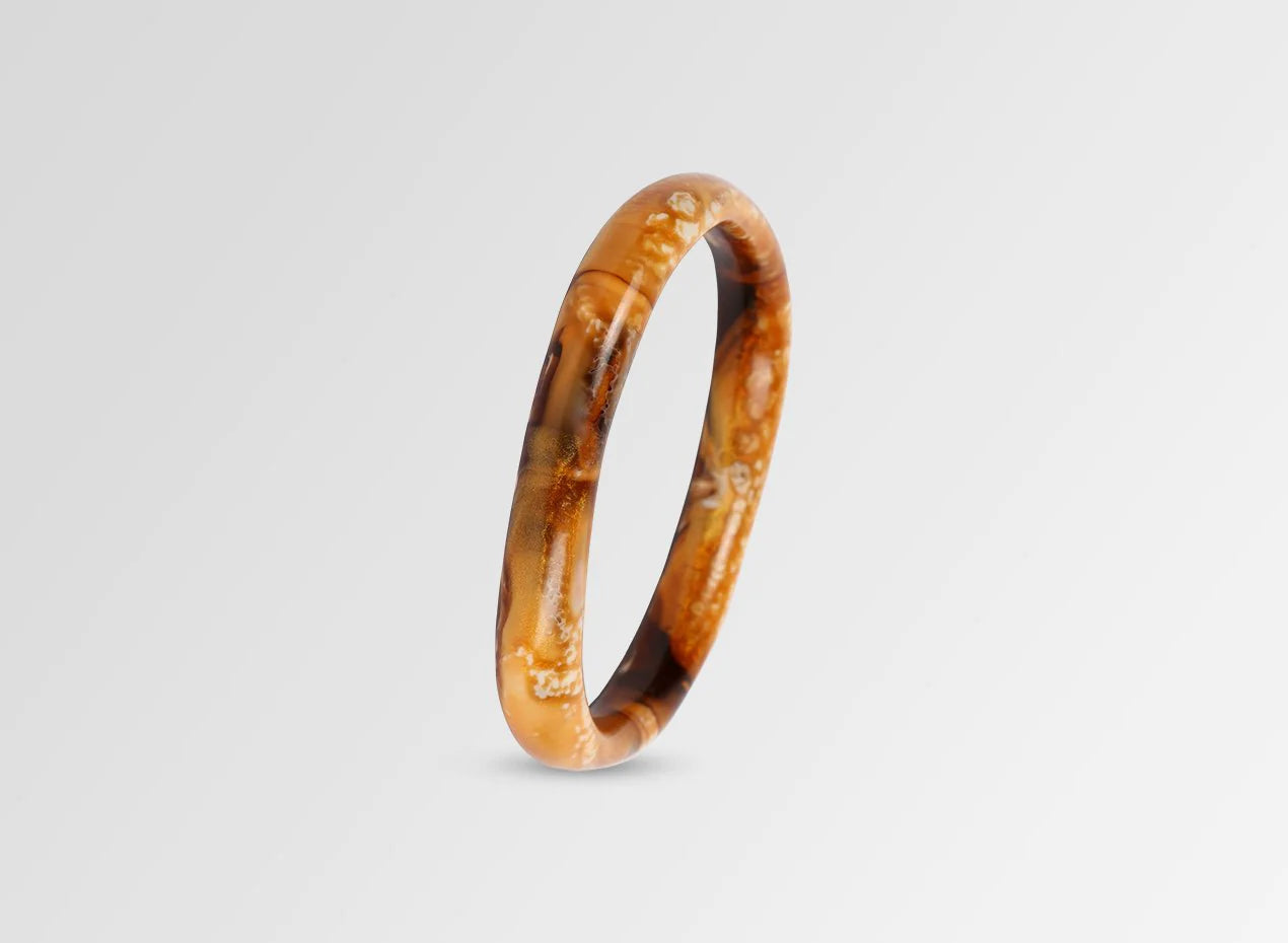 Classic Wishbone Bangle in Light Horn