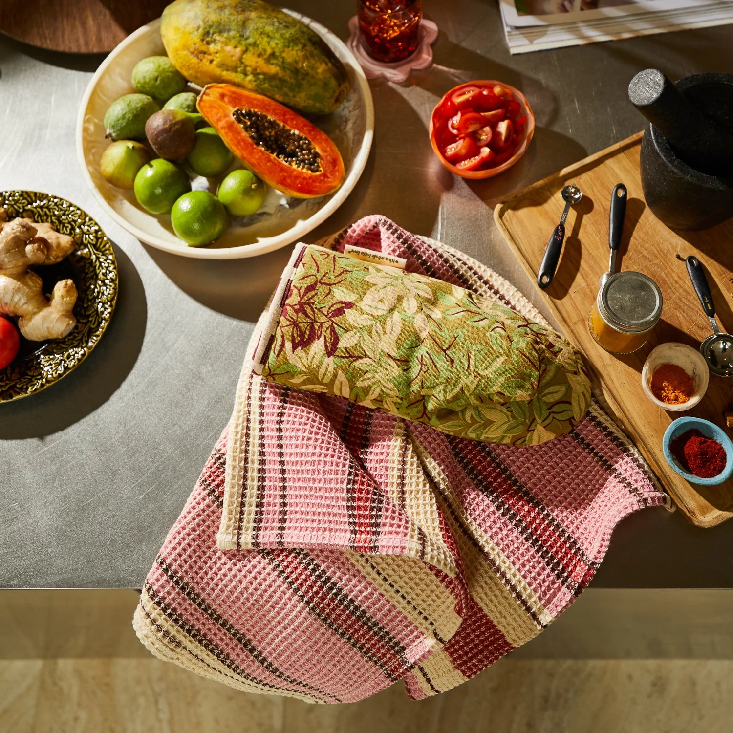 Alka Oven Mitt | Reed