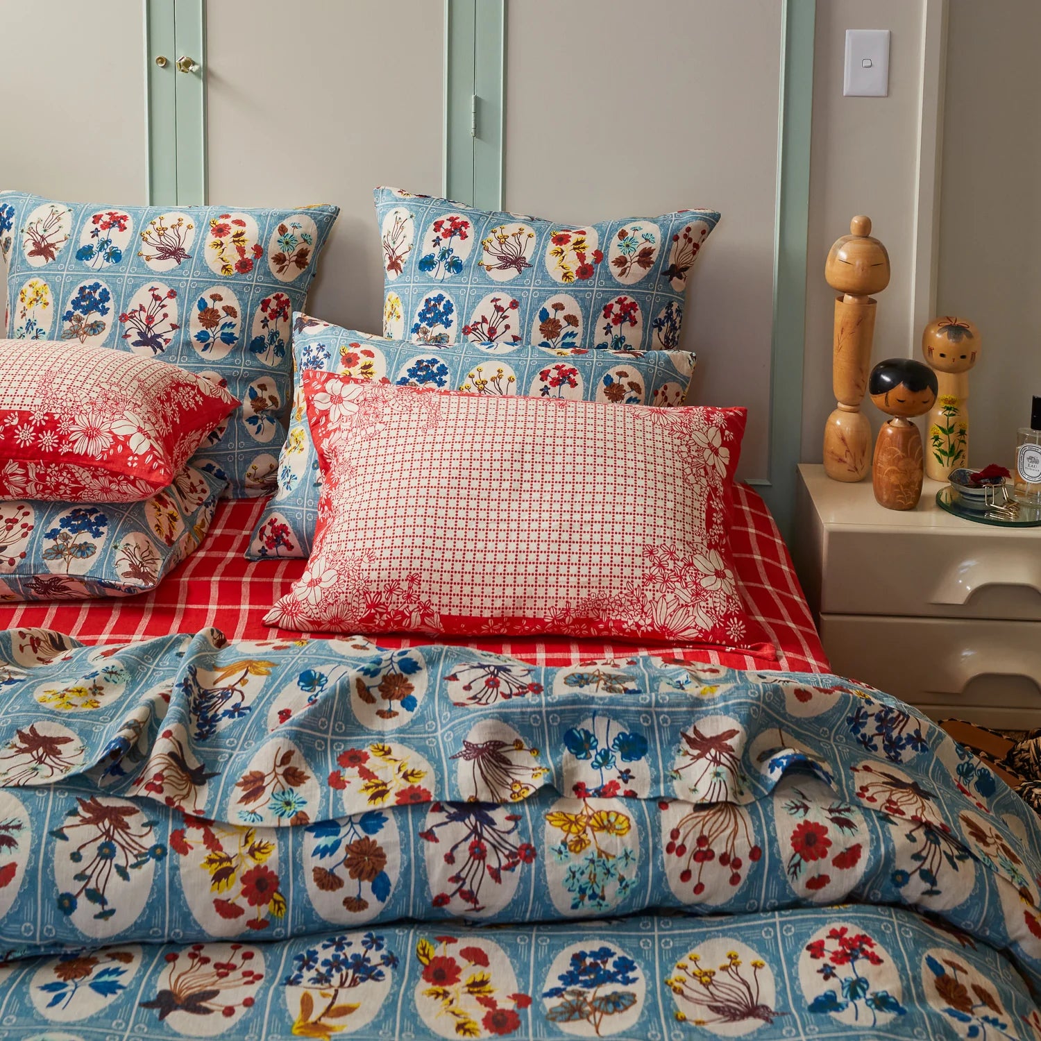 Mallorie Linen Pillowcase Set | Scarlet
