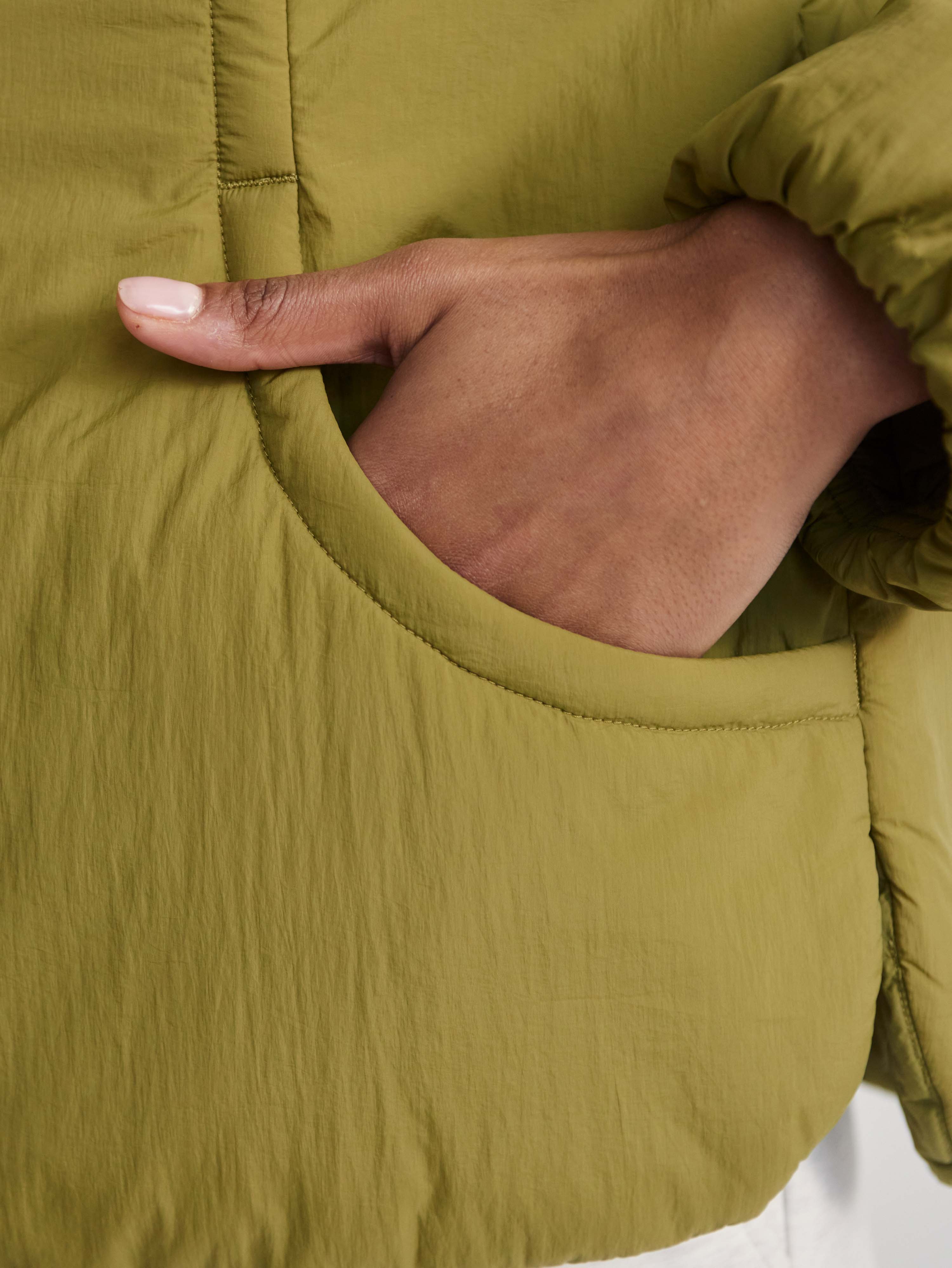 Tilley Light Padded Jacket in Green Moss