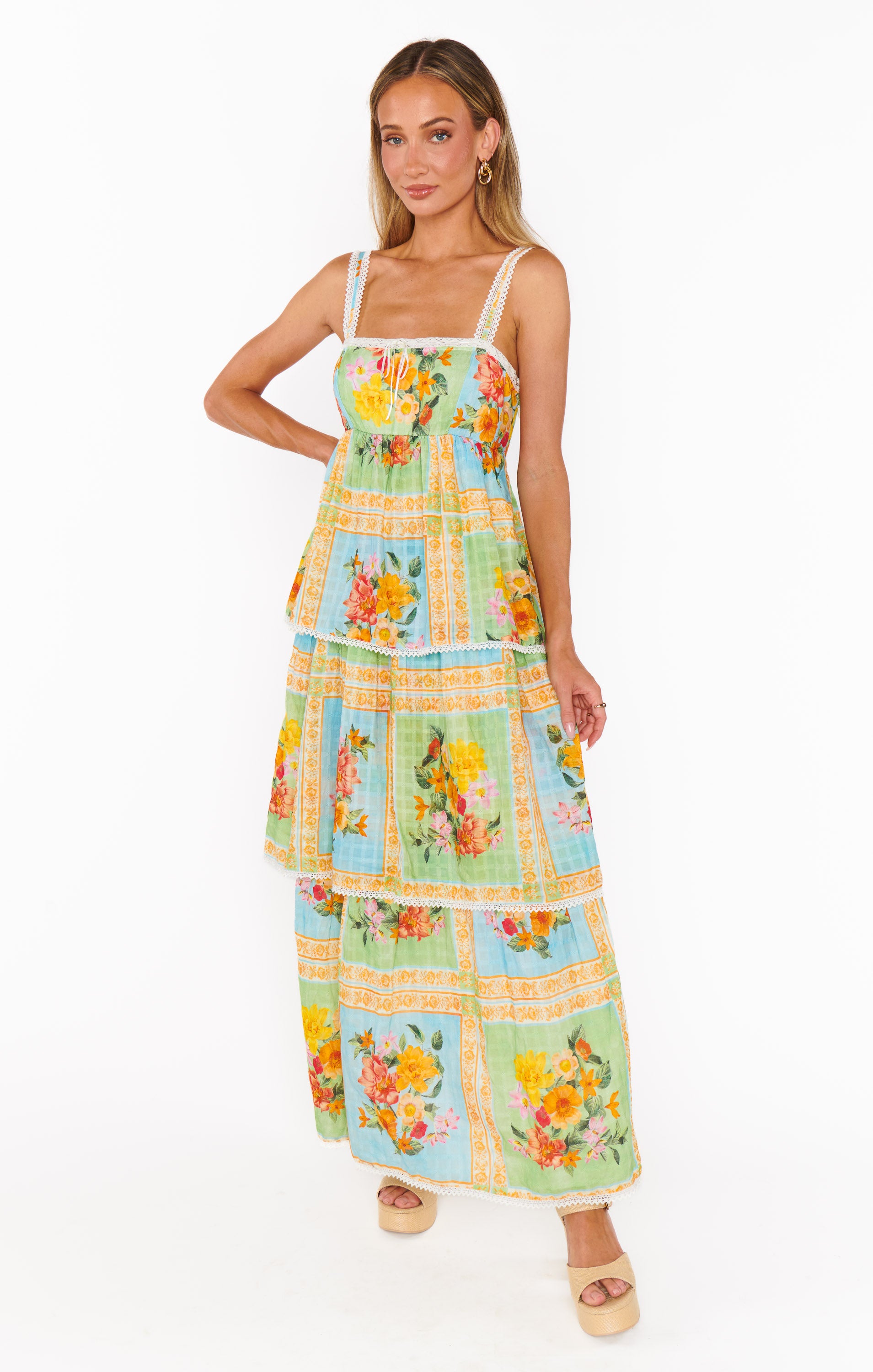 Peyton Midi Dress in Country Bouquet