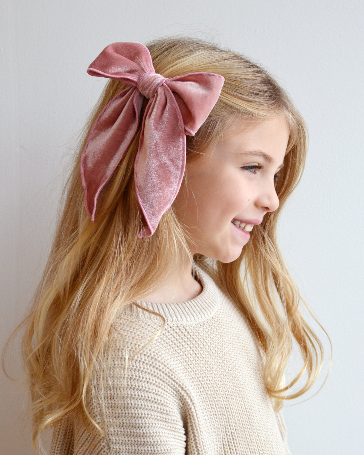 Clara Velvet Hair Bow