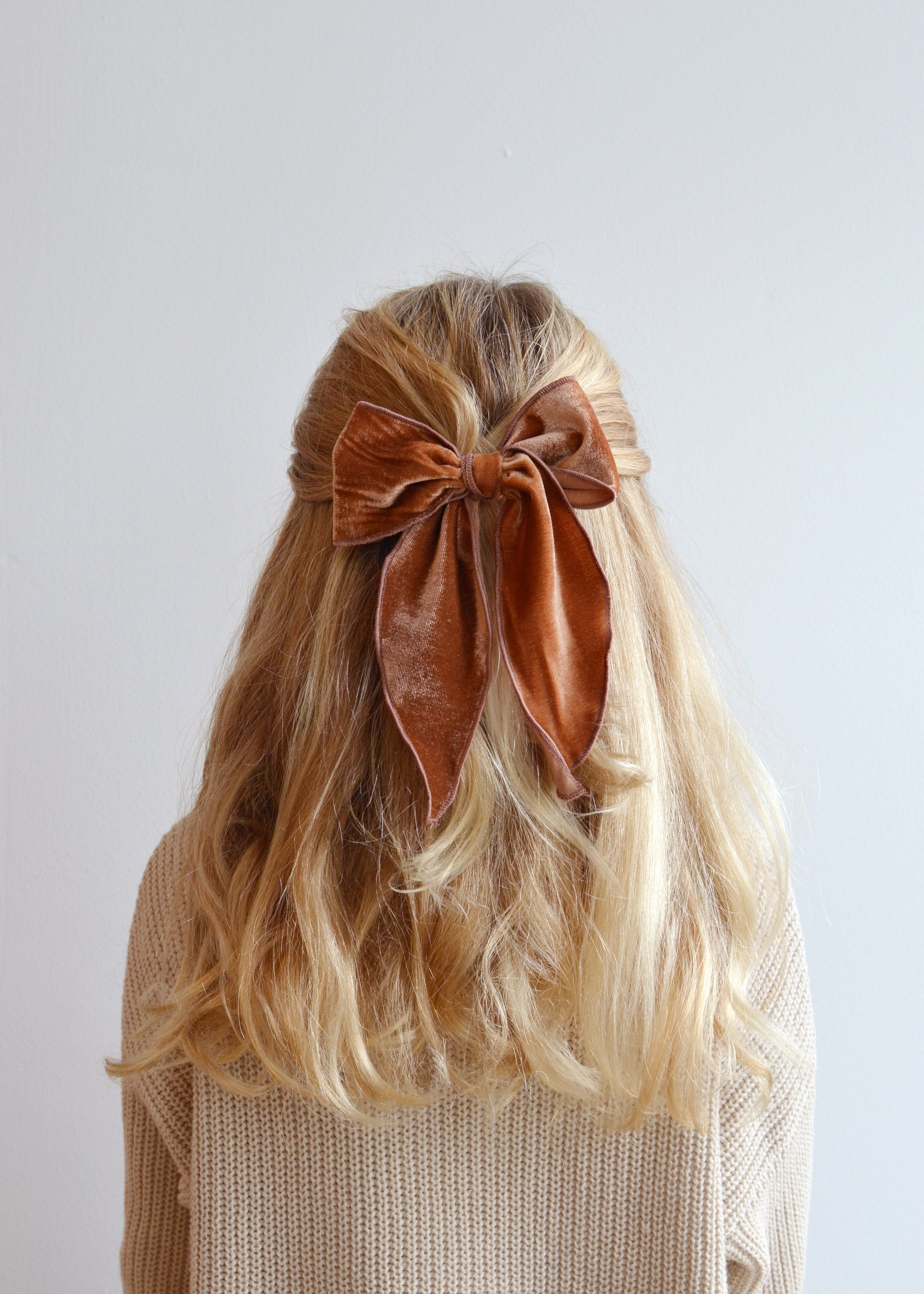 Clara Velvet Hair Bow