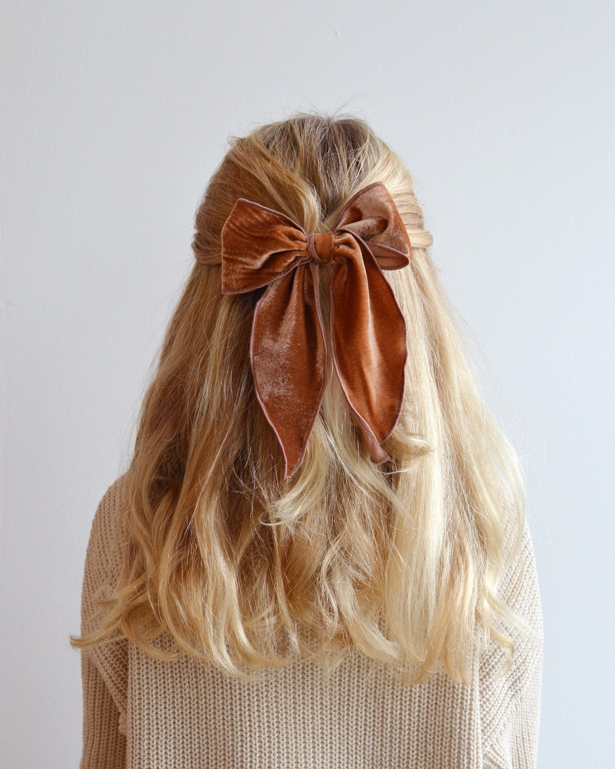 Clara Velvet Hair Bow
