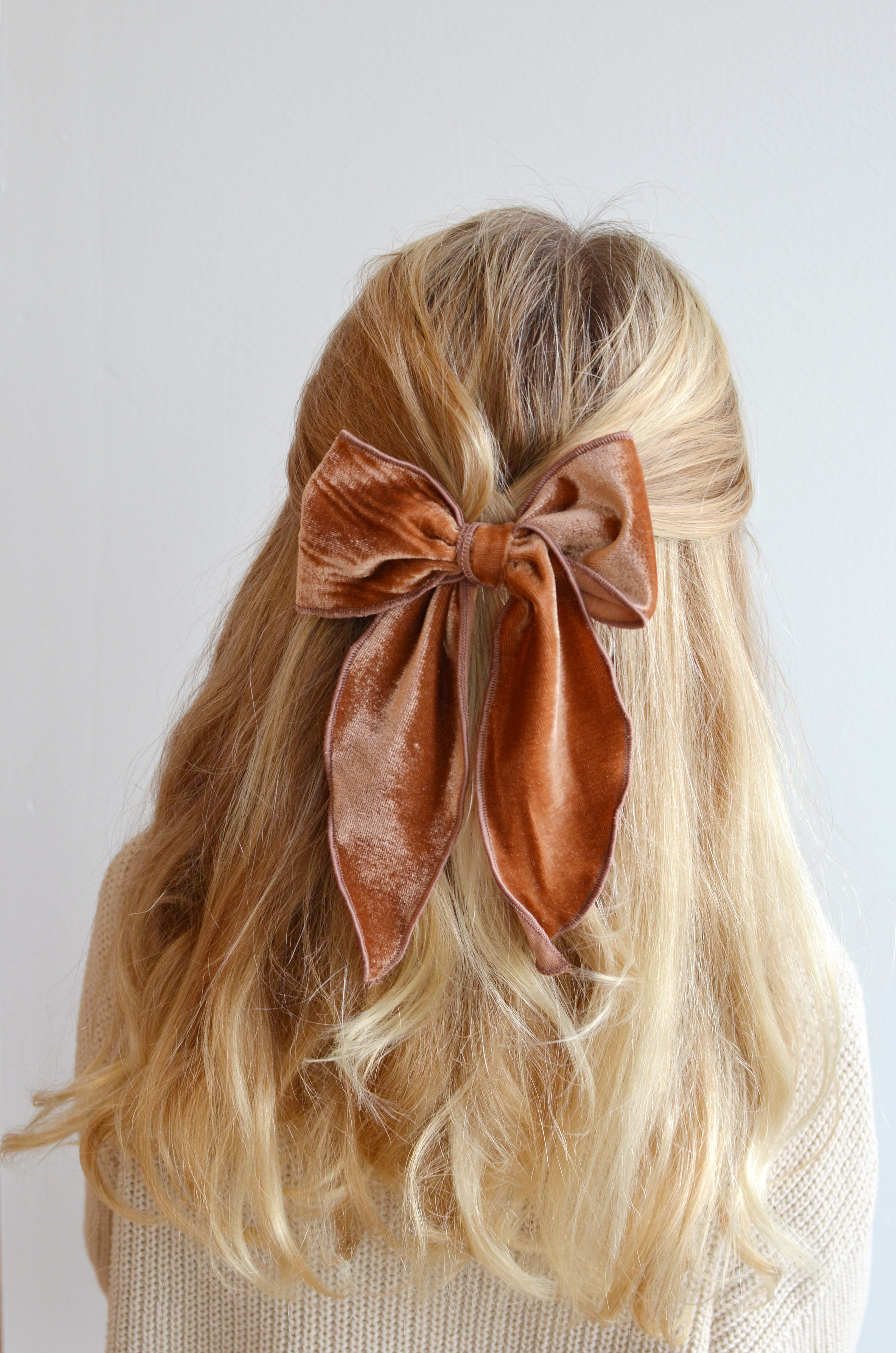 Clara Velvet Hair Bow