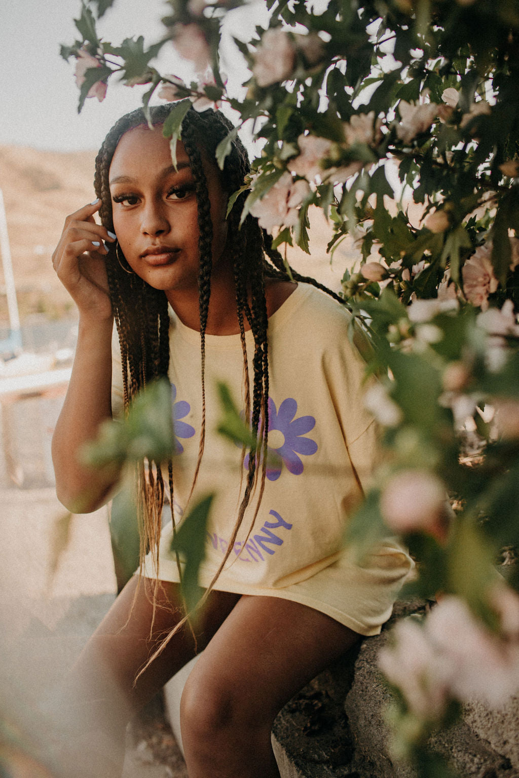 The Daisy Tee in Butter/Orchid