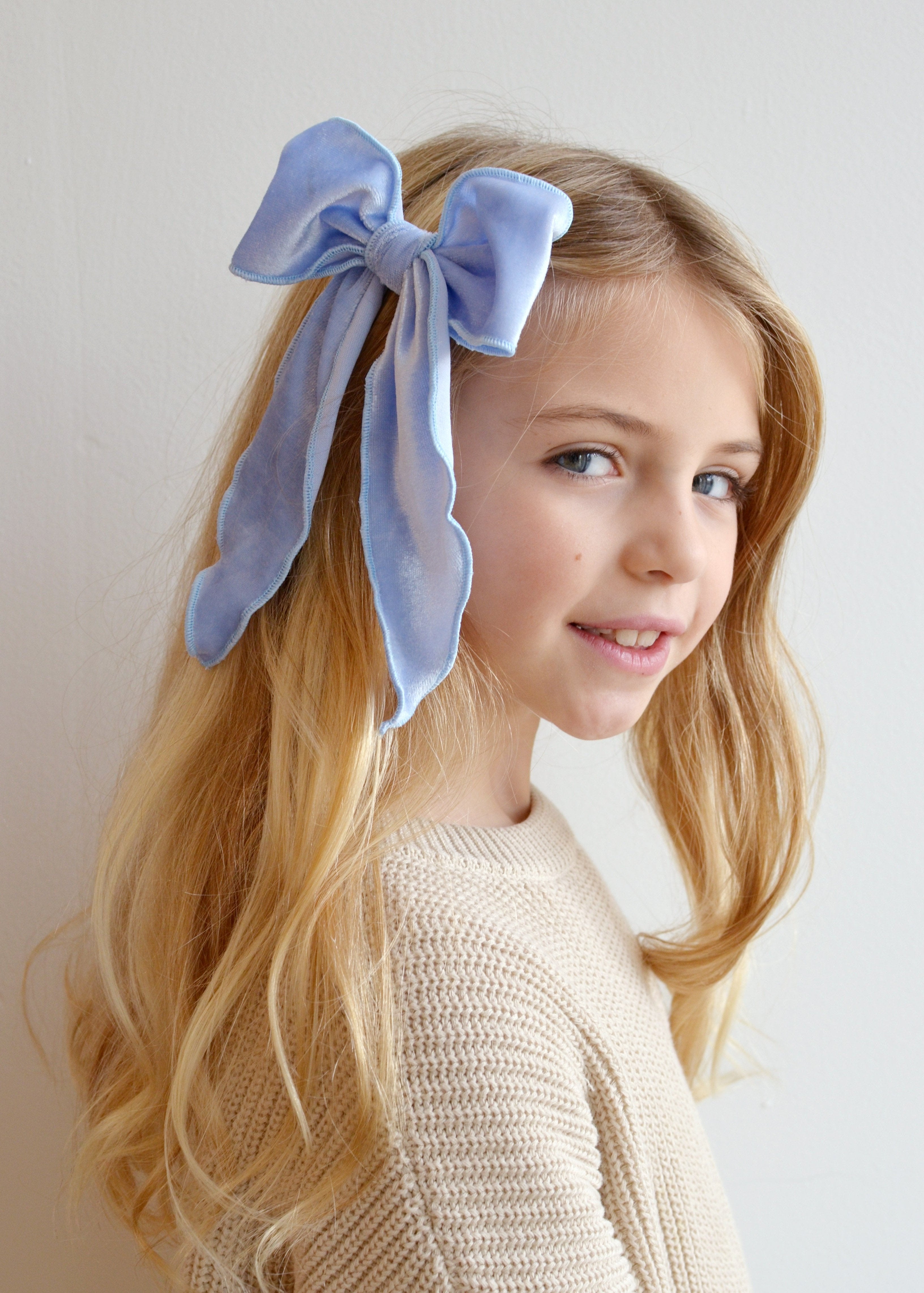 Clara Velvet Hair Bow