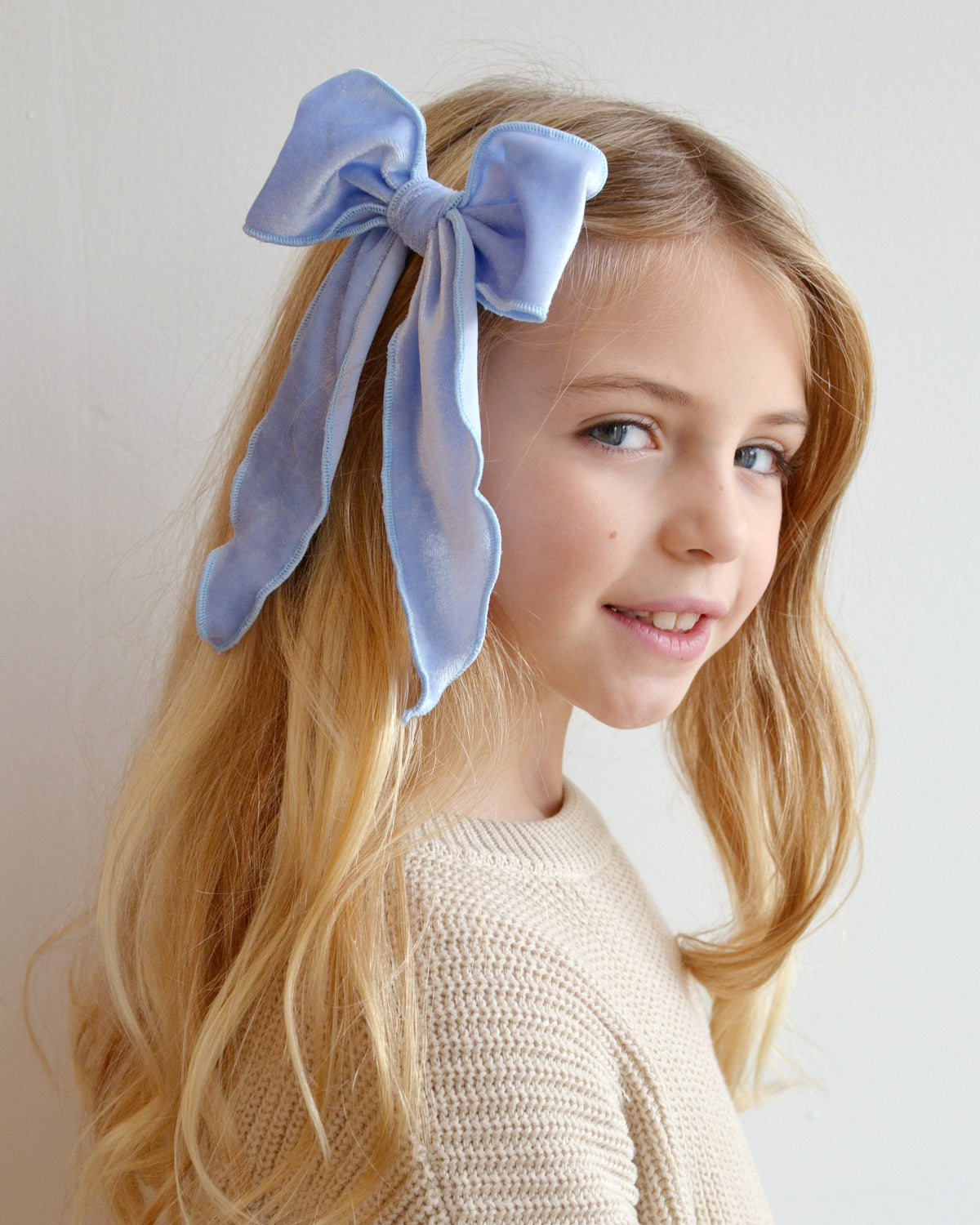 Clara Velvet Hair Bow
