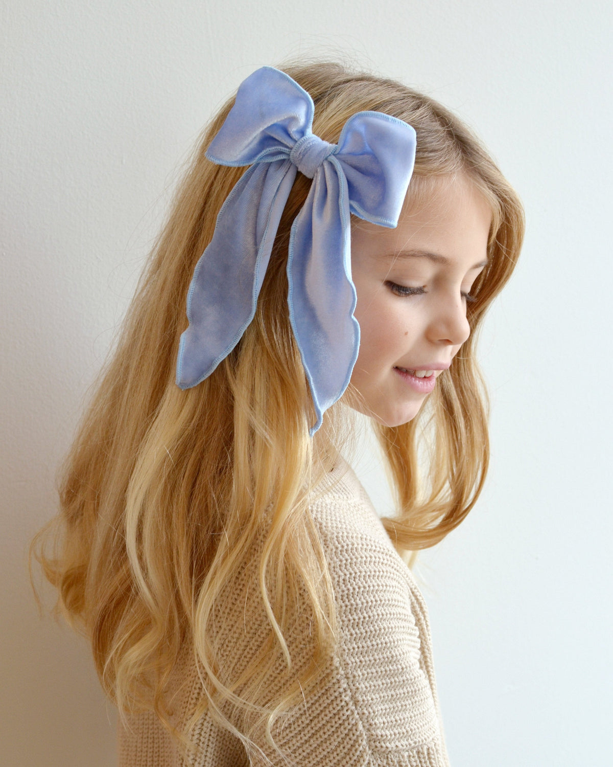 Clara Velvet Hair Bow