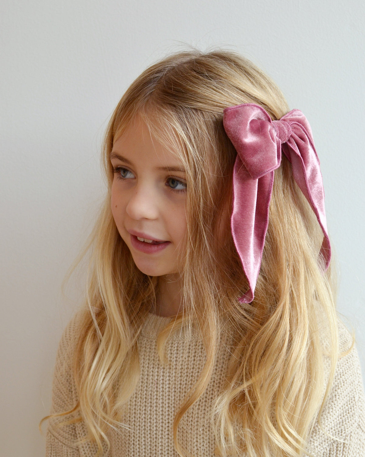 Clara Velvet Hair Bow