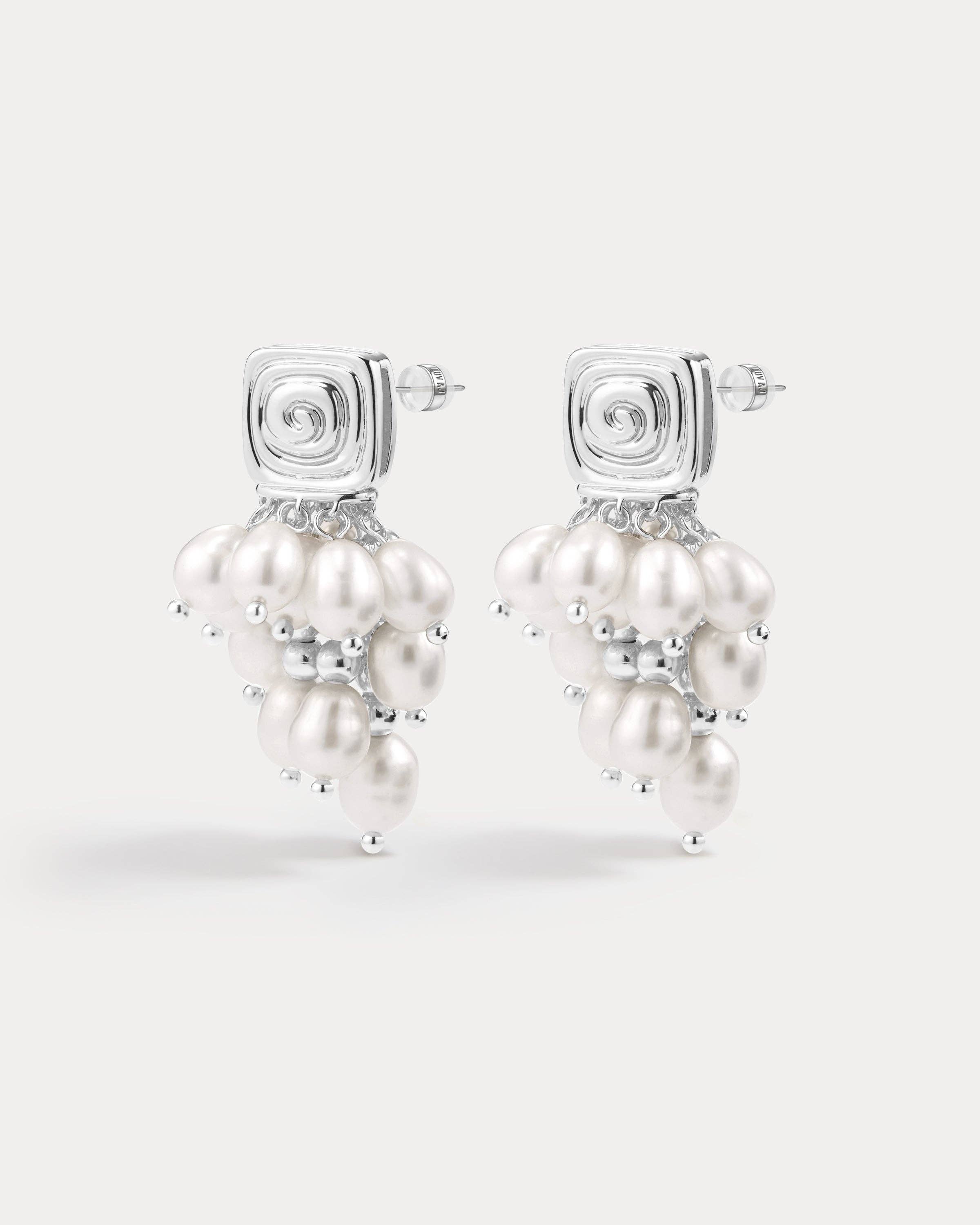 The Seychelles Pearl Statement Studs