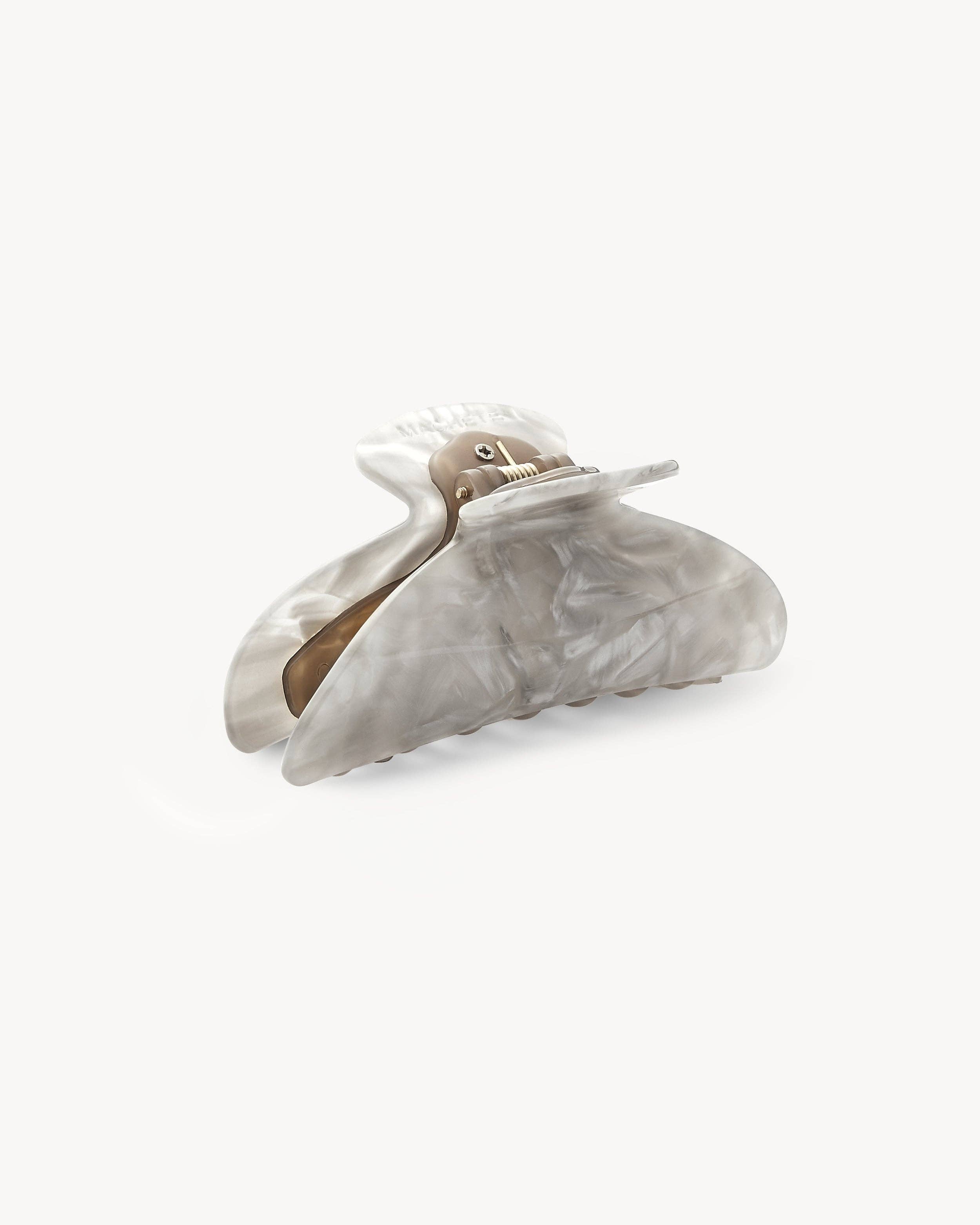 Midi Heirloom Claw in Grey Shell