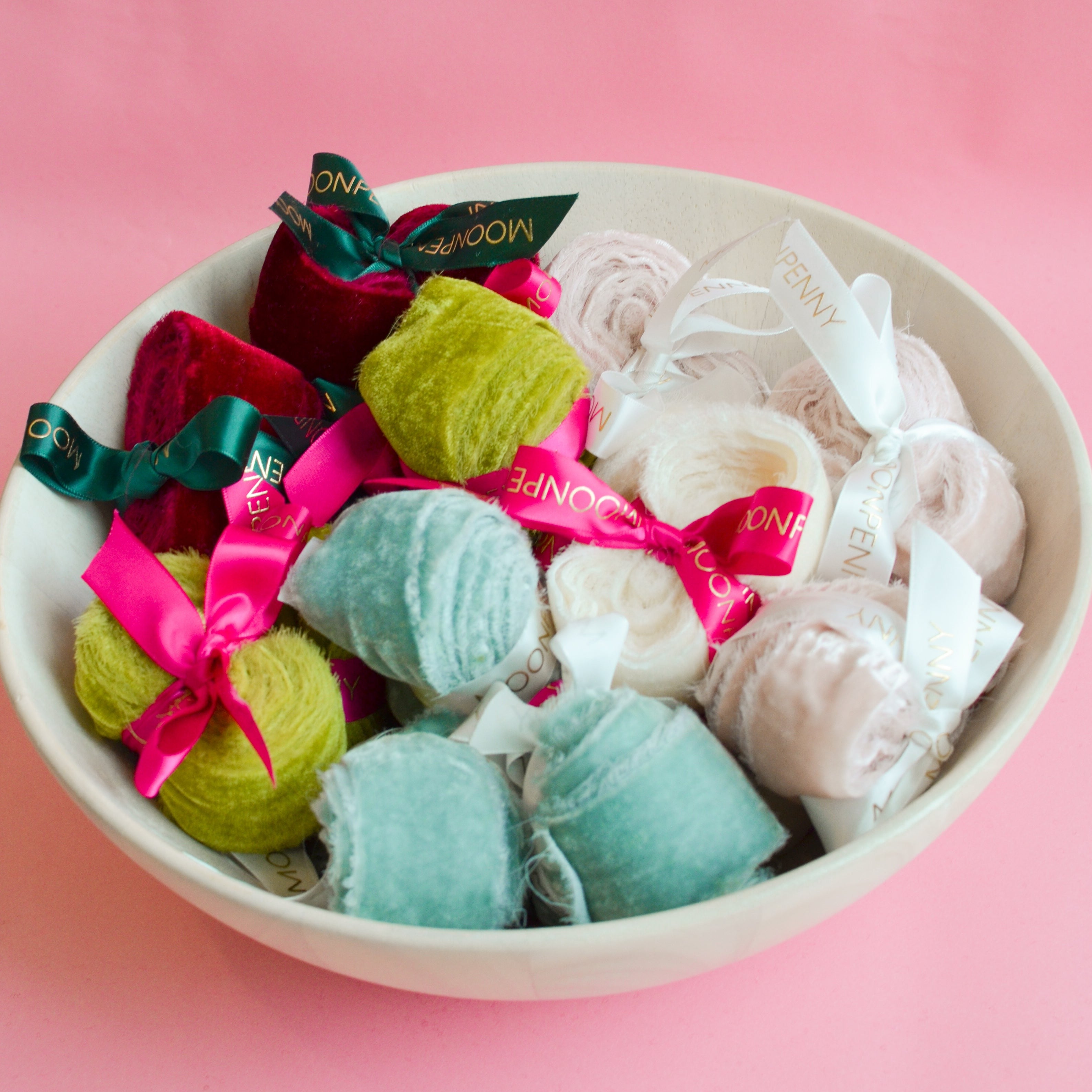 Airy Fray Velvet Ribbon