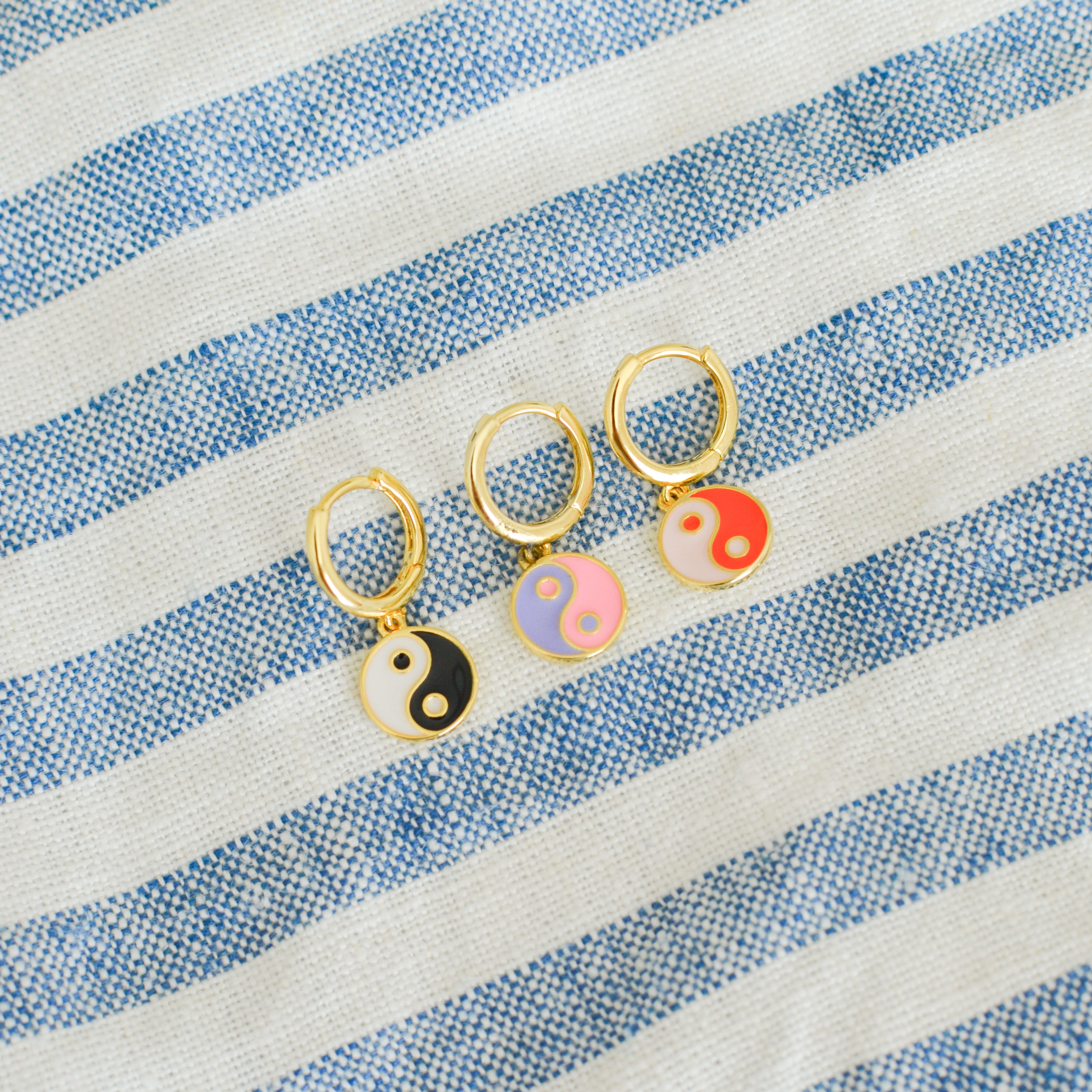 Balanced Hoops | Cream Black