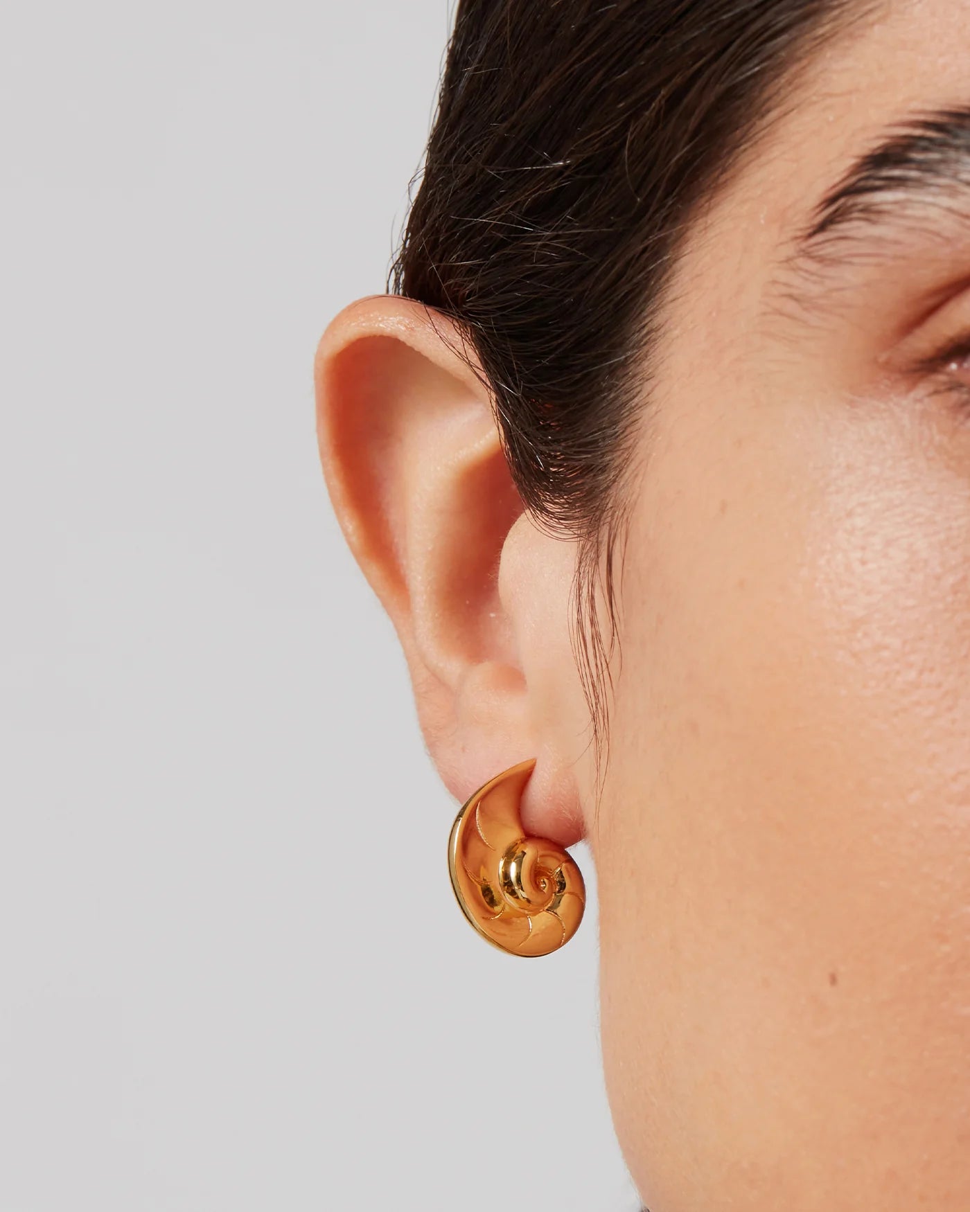 Dylan Earrings in Gold