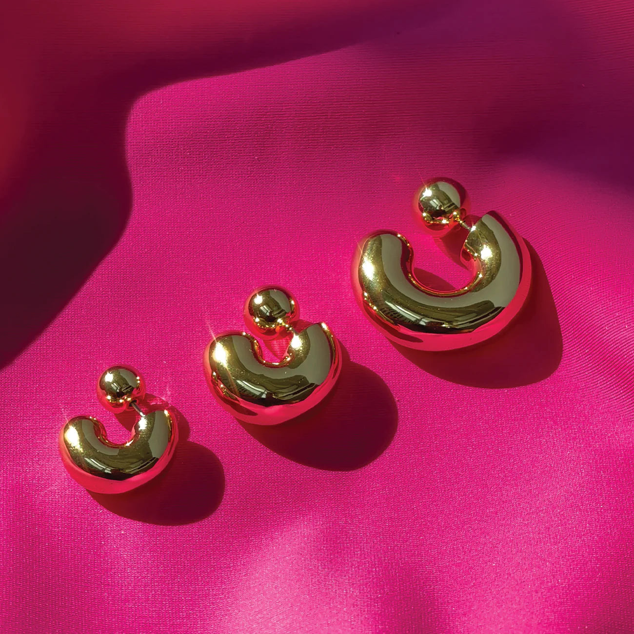 Tome Hoops Small | Gold