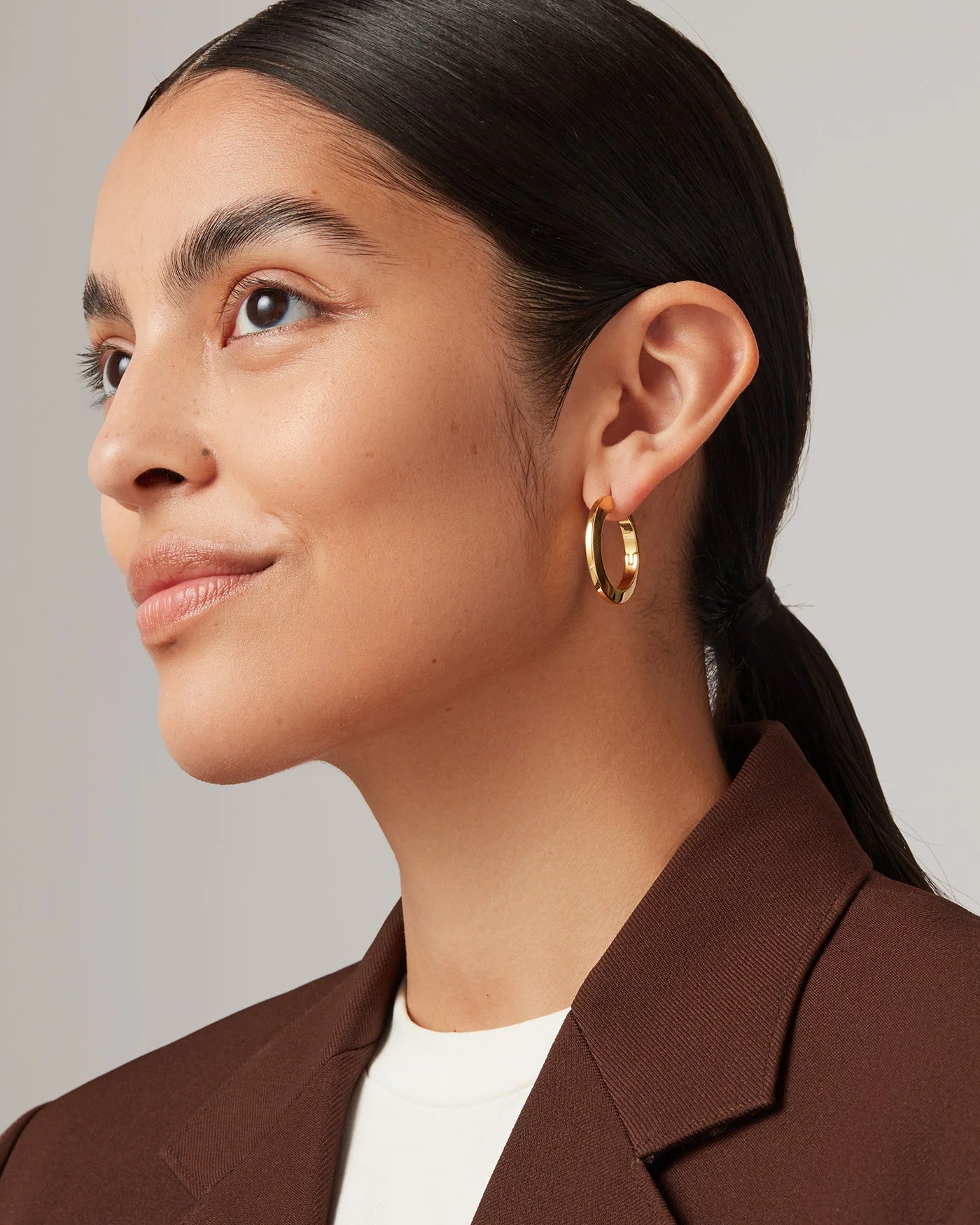 Toni Hinged Hoop Earrings in Gold