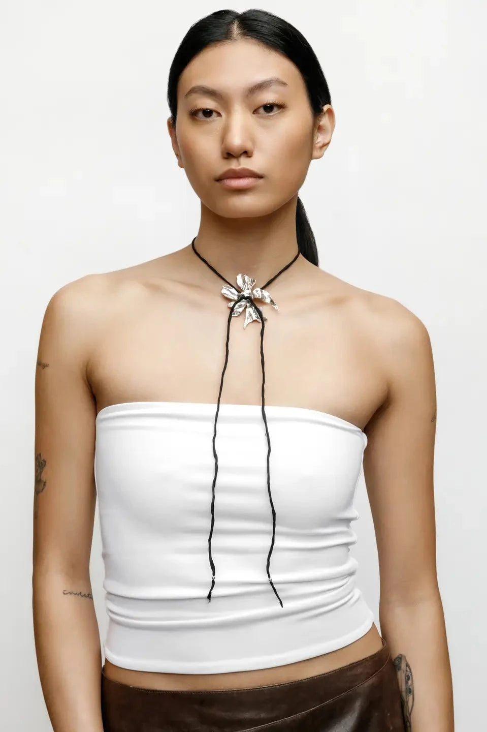 Flower Cord Necklace in Black