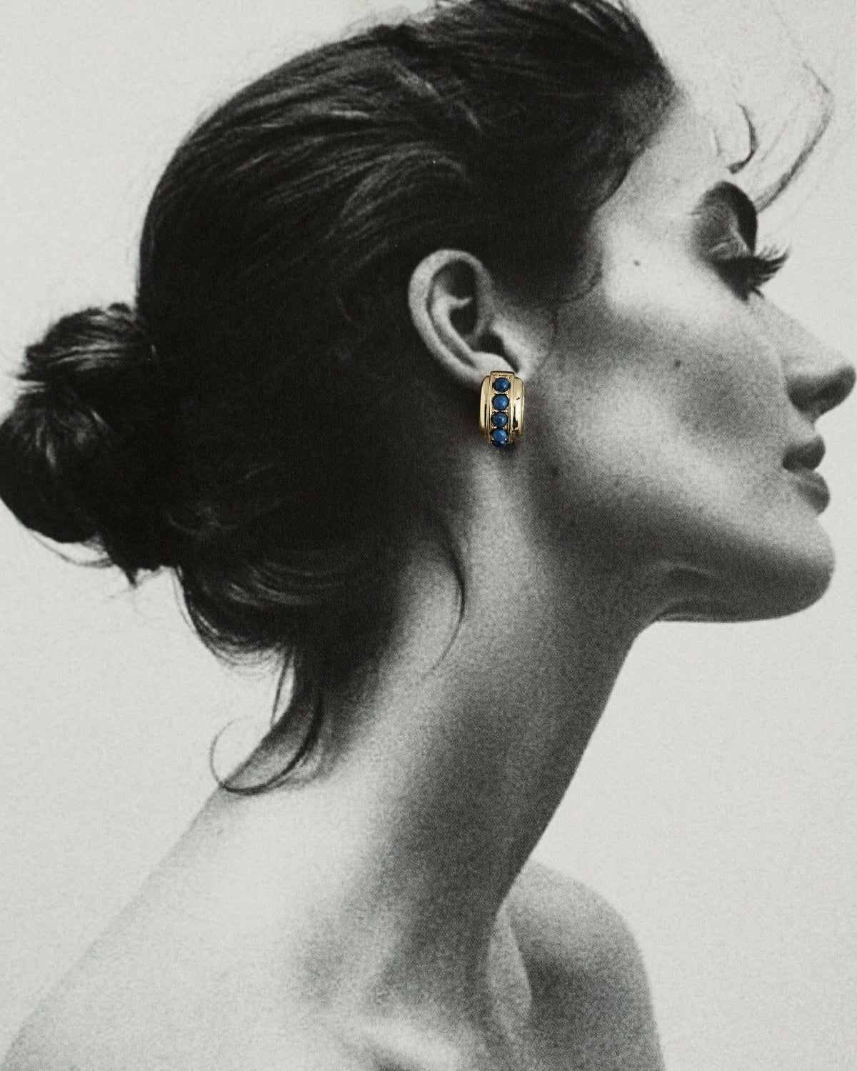 Evy Raised Lapis Lazuli Hoops