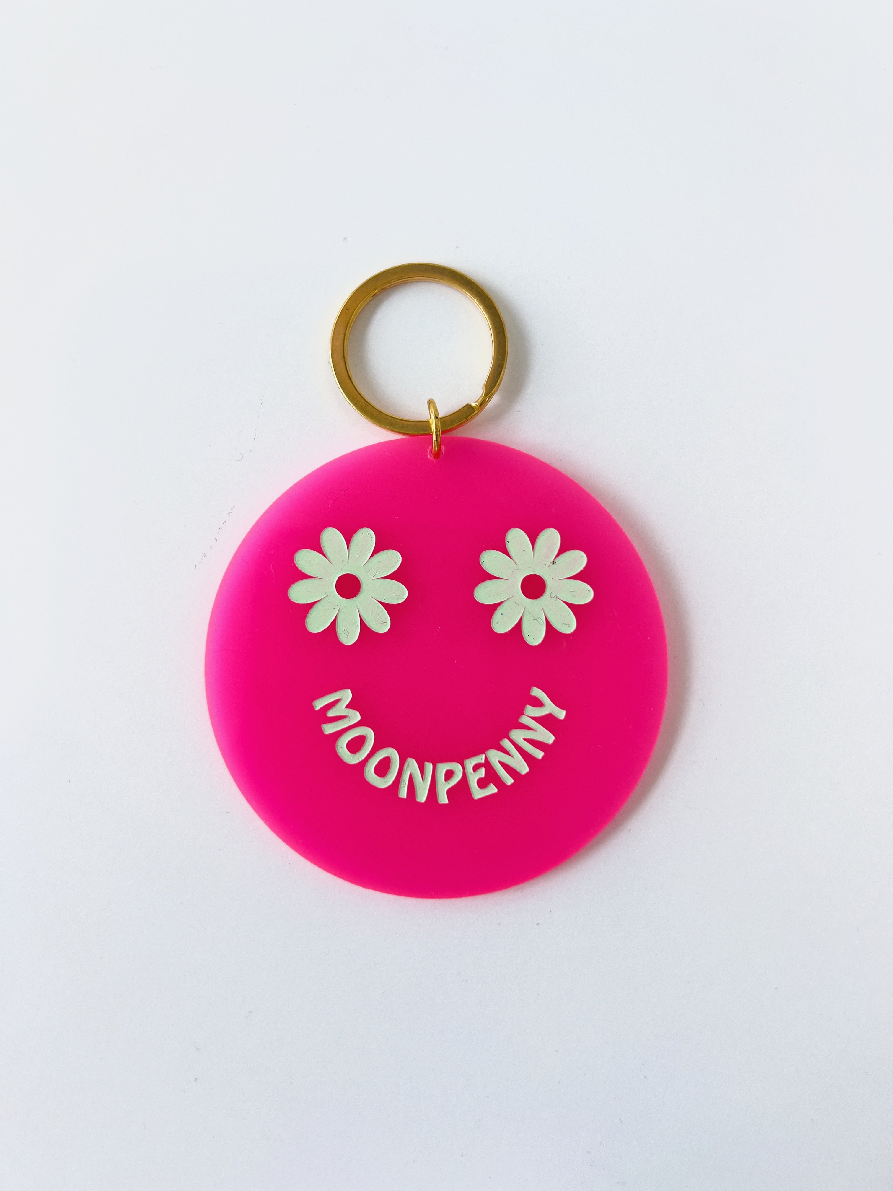 Daisy Face Keychain | Hot Pink