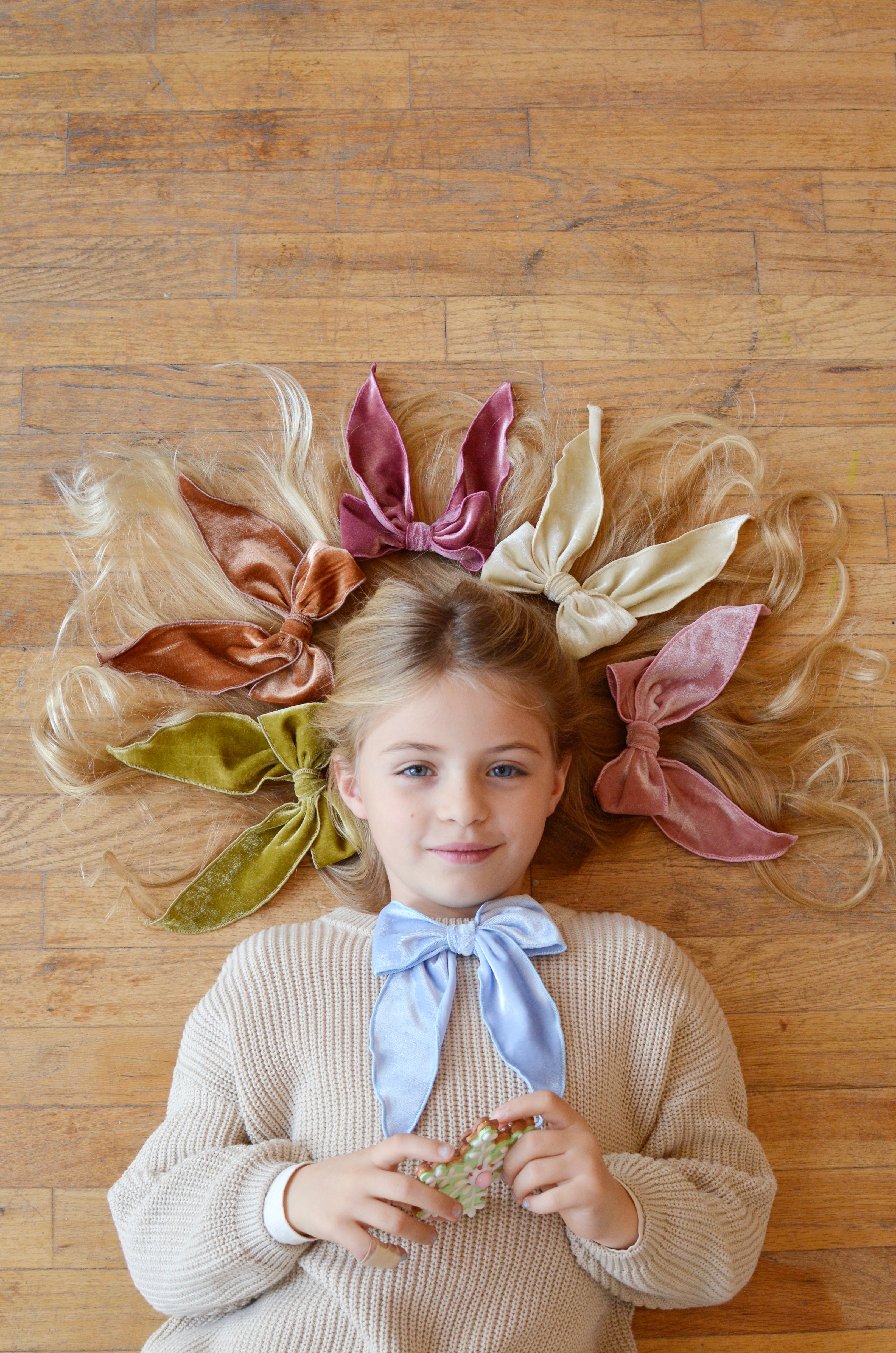 Clara Velvet Hair Bow