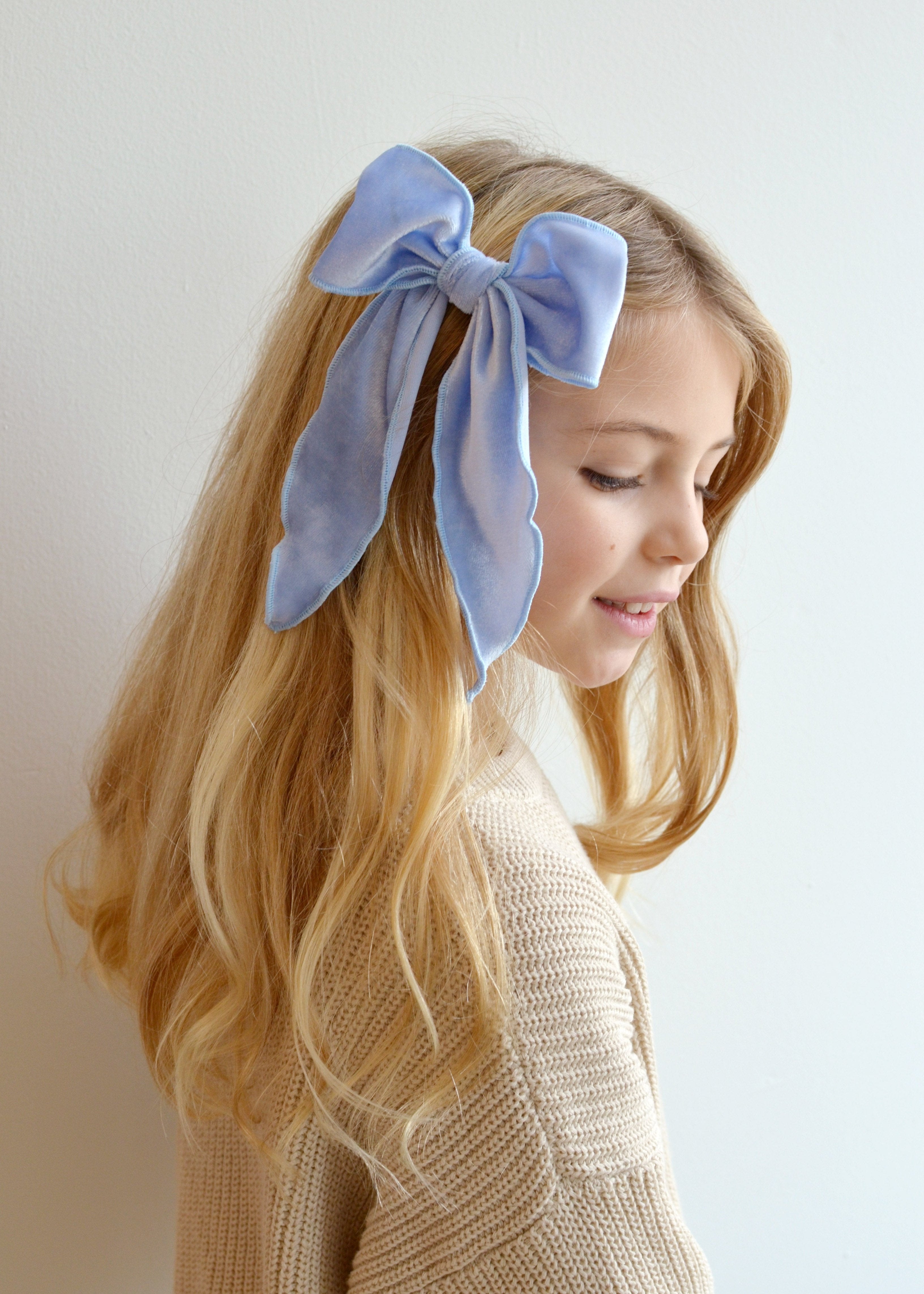 Clara Velvet Hair Bow